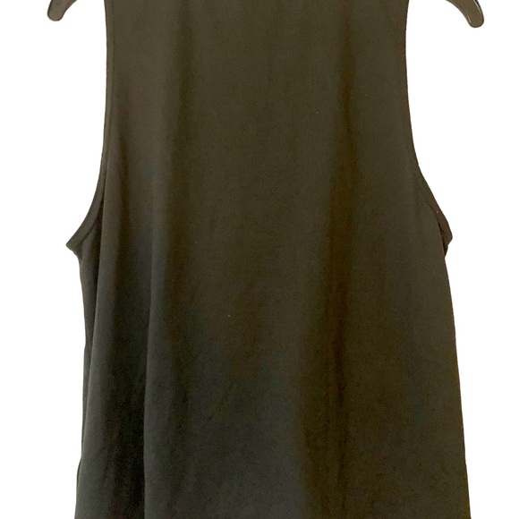 Women's cute Adidas top. Size extra small. Sleeveless. Look cute working out. - Picture 4 of 4